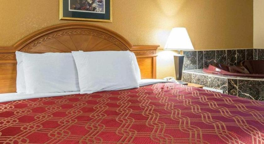 Econo Lodge Dalton Exterior foto