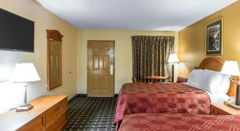 Econo Lodge Dalton Exterior foto